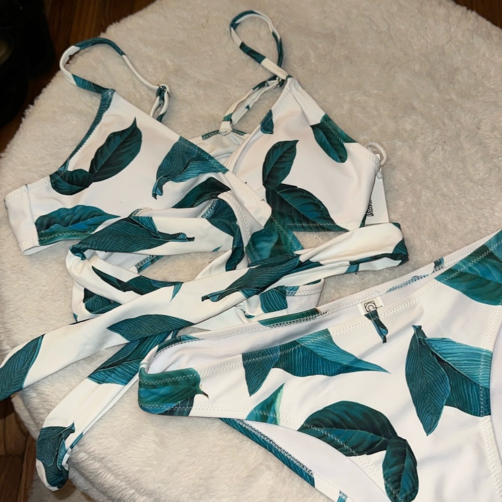 Wrap Bikini Top &  Bottoms Set medium leaves natural